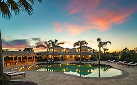 Sant Efis Hotel